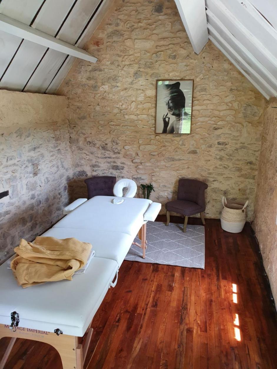 Les Pierres Lotoises - Chambre Dhotes Le Pigeonnier Reilhaguet Luaran gambar
